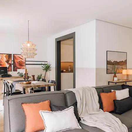 Telmest - 2 Bedrooms, Balcony In Santo Antonio * リスボン