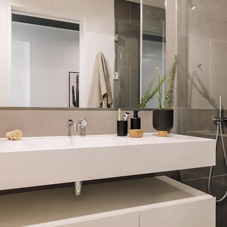 Telmest - 2 Bedrooms, Balcony In Santo Antonio * Lisboa