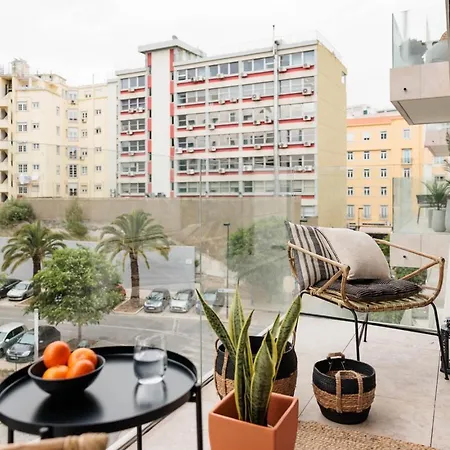 Telmest - 2 Bedrooms, Balcony In Santo Antonio شقة